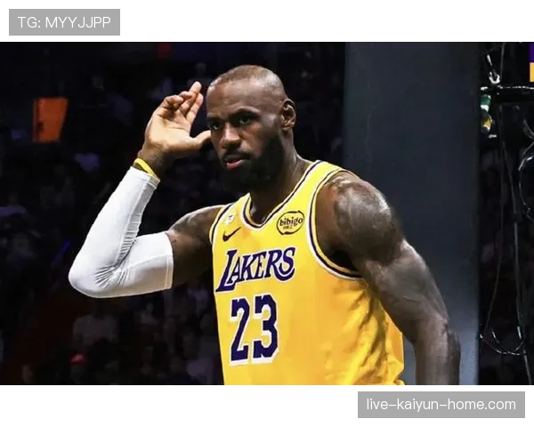 罗伯特·帕里什挡拆拉开空间助攻增长显著提升球队进攻节奏