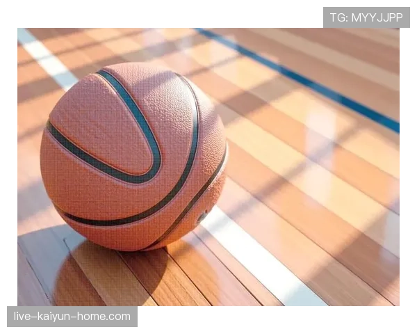 深入理解篮球持球突破规则：合法动作与违例判定